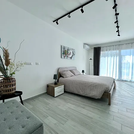 Sunset Street - La Residenza Del Centro Apartment *